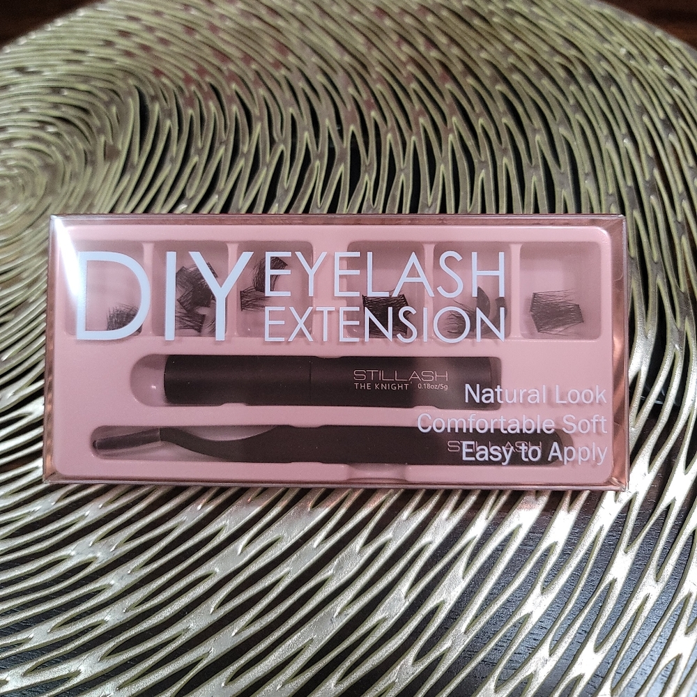 DIY Eyelash Extension